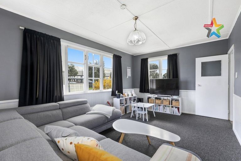 Photo of property in 4/87 Cambridge Terrace, Waterloo, Lower Hutt, 5011