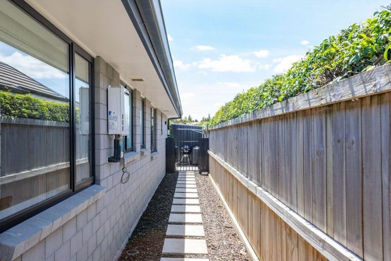 Photo of property in 21 Ruru Street, Cambridge, 3434