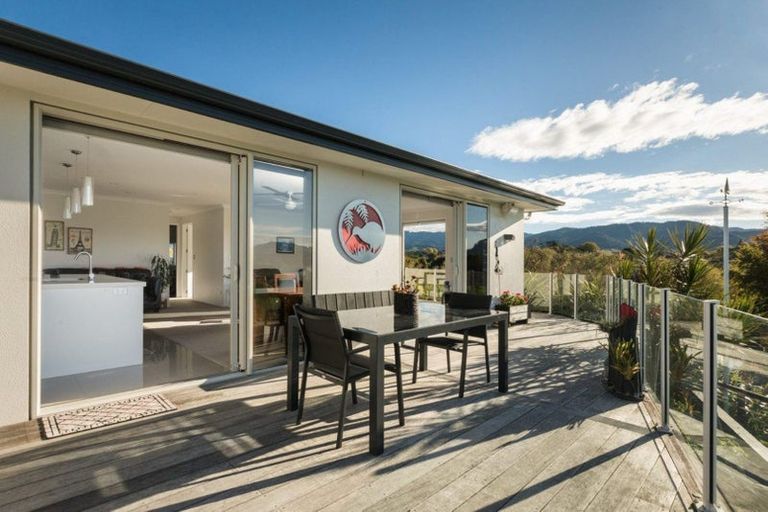 Photo of property in 13 Noble Johnston Drive, Katikati, 3129