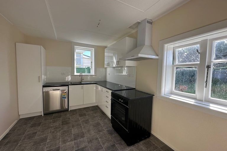 Photo of property in 15 Patrick Street, Petone, Lower Hutt, 5012