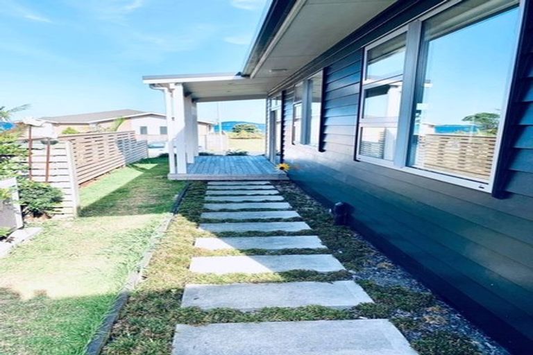 Photo of property in 14 Hampton Mews, Snells Beach, 0920