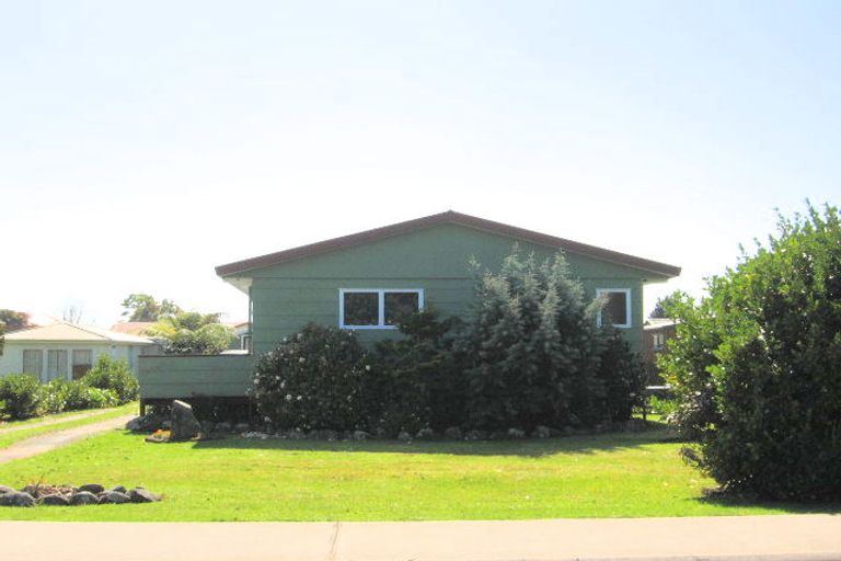 Photo of property in 19 White Street, Whitianga, 3510