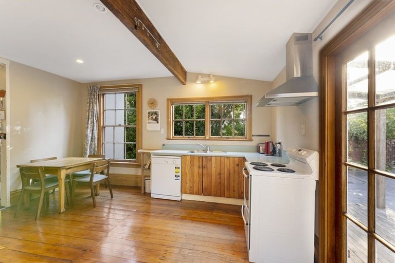 Photo of property in 32 Aylmer Street, Somerfield, Christchurch, 8024