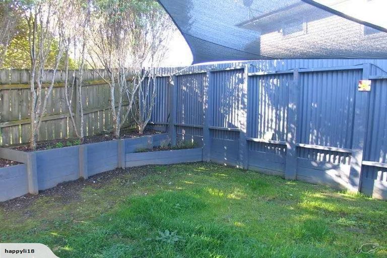 Photo of property in 15a Sycamore Drive, Sunnynook, Auckland, 0620