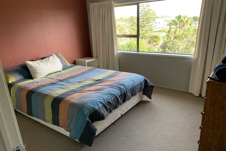 Photo of property in 1/16 Hart Road, Hauraki, Auckland, 0622