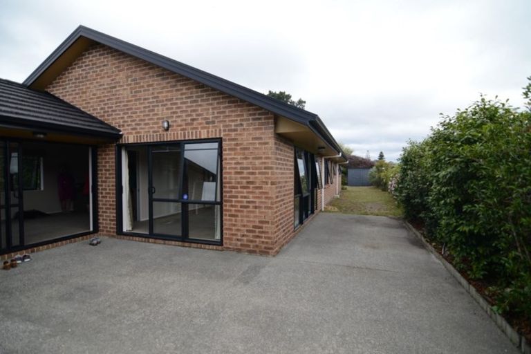 Photo of property in 146 Weggery Drive, Waikanae Beach, Waikanae, 5036