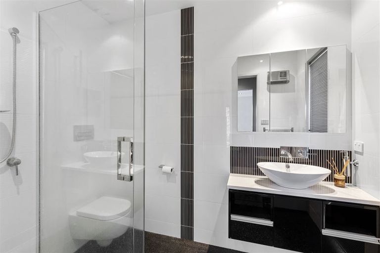 Photo of property in 97e Englefield Road, Northwood, Christchurch, 8051