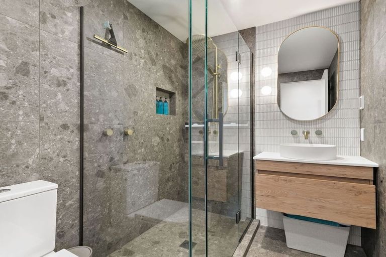 Photo of property in 33 Ryan Loop, Jacks Point, 9371