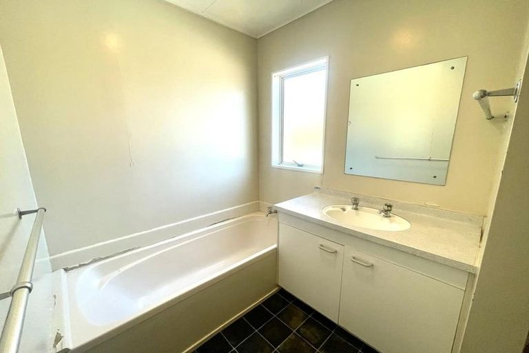 Photo of property in 32a Wharenui Road, Owhata, Rotorua, 3010