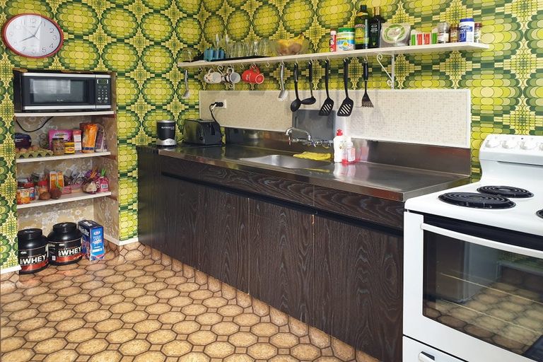 Photo of property in 7 Twomey Grove, Houghton Bay, Wellington, 6023