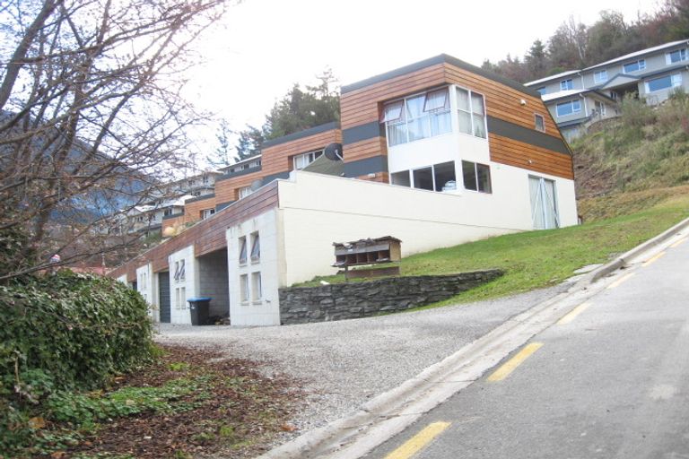 Photo of property in 5d Anderson Heights, Queenstown, 9300