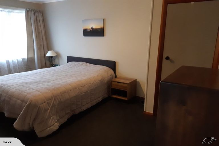 Photo of property in 28 Avro Crescent, Hornby, Christchurch, 8042