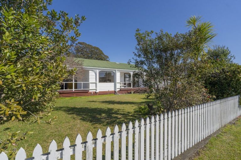 Photo of property in 68 Catherine Crescent, Whitianga, 3510