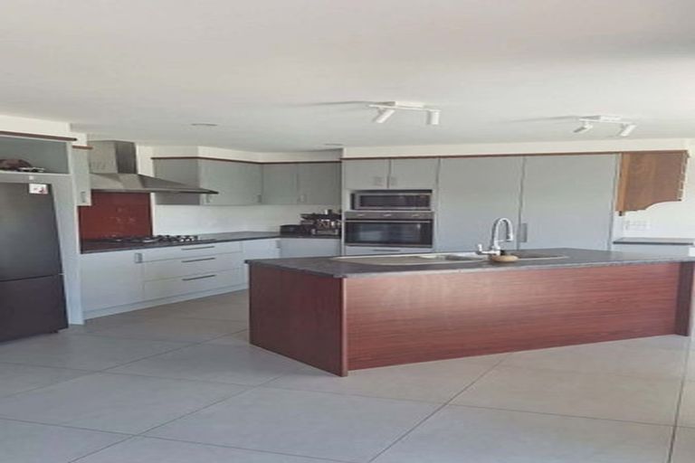 Photo of property in 16 Coral Drive, Papamoa Beach, Papamoa, 3118