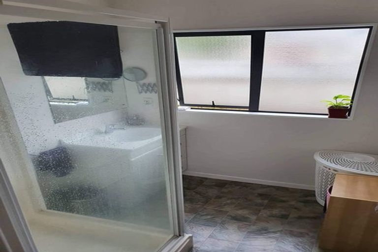 Photo of property in 136b Stokes Valley Road, Stokes Valley, Lower Hutt, 5019
