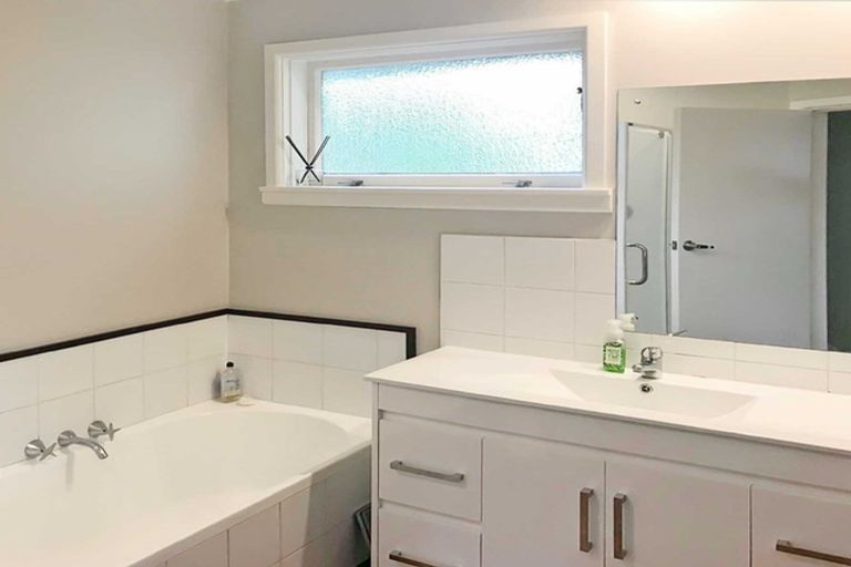 Photo of property in 616 Halswell Road, Halswell, Christchurch, 8025