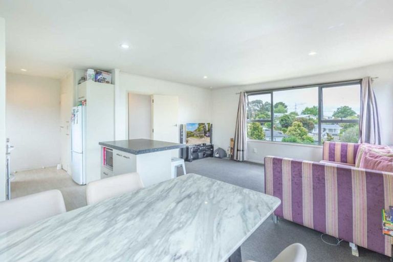 Photo of property in 33 Keegan Drive, Massey, Auckland, 0614