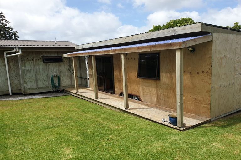 Photo of property in 62a Marine Parade, Otaki Beach, Otaki, 5512