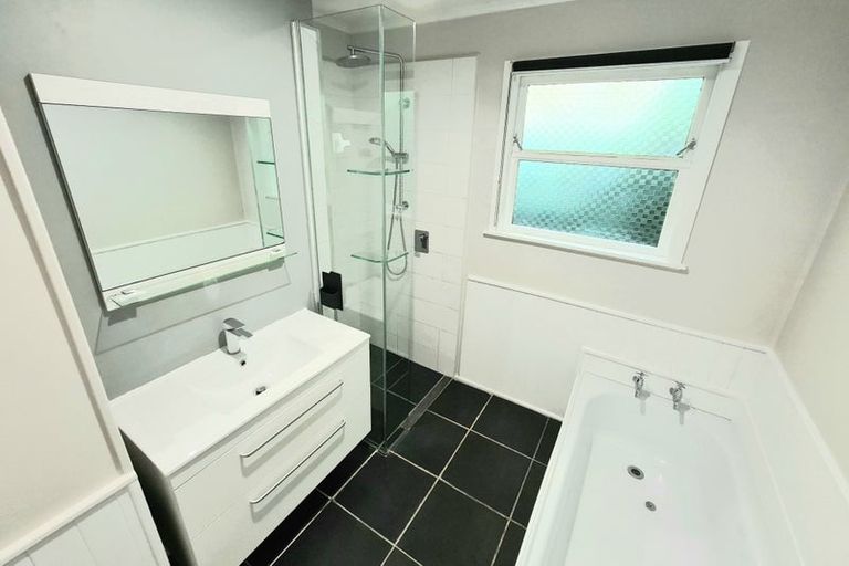 Photo of property in 9 Damian Grove, Waterloo, Lower Hutt, 5011