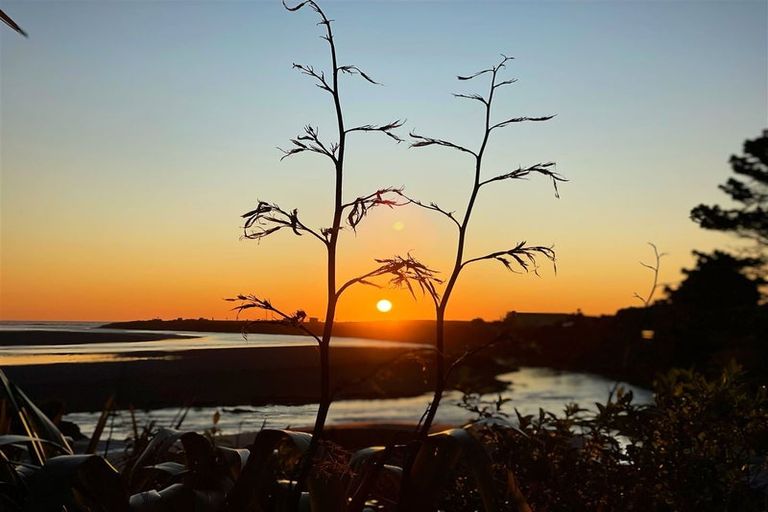 Photo of property in 294 Hampden Street, Hokitika, 7810