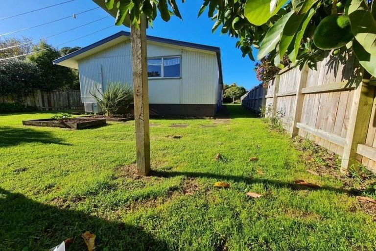 Photo of property in 32ab Old South Road, Okato, 4335