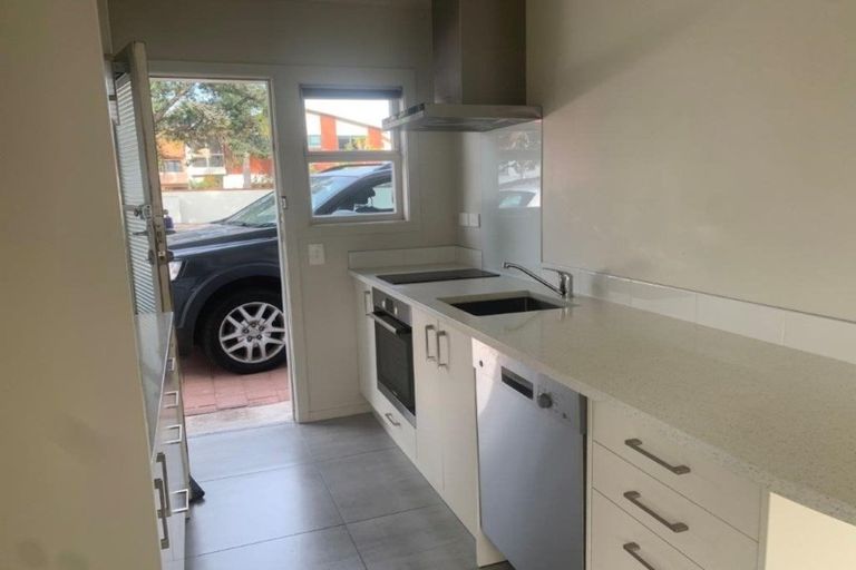 Photo of property in 40m Maunganui Road, Mount Maunganui, 3116