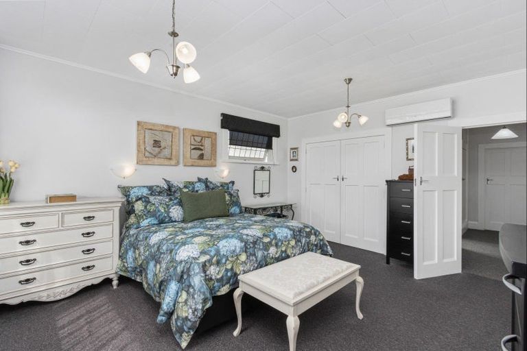 Photo of property in 140 Nelson Crescent, Napier South, Napier, 4110