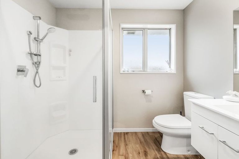 Photo of property in 100 Shillingford Boulevard, Rolleston, 7615