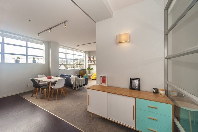 Photo of property in Vespa Apartments, 303/20 Hanson Street, Mount Cook, Wellington, 6021