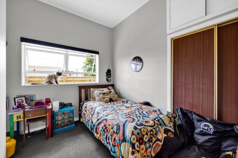 Photo of property in 22 Mahoe Street, Inglewood, 4330