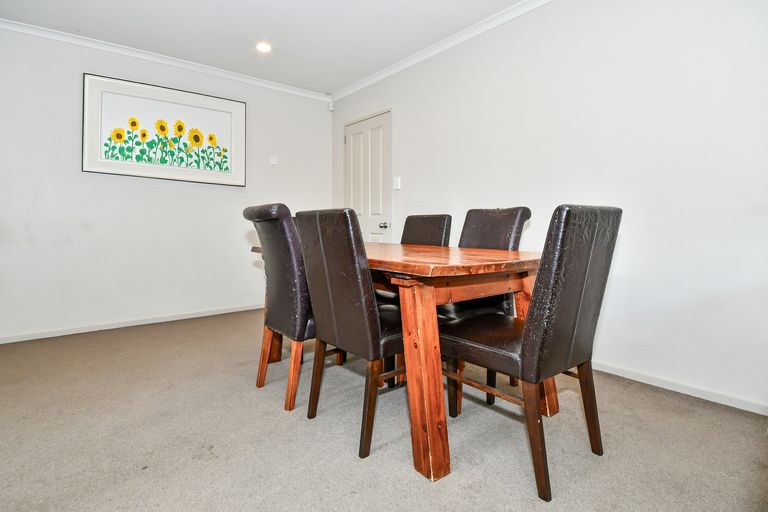 Photo of property in 181 Keri Vista Rise, Papakura, 2110