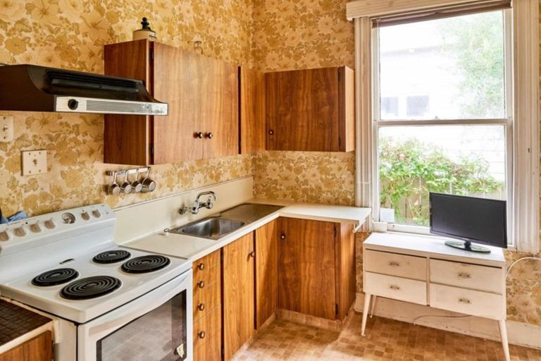 Photo of property in 45 Marine Parade, Eastbourne, Lower Hutt, 5013