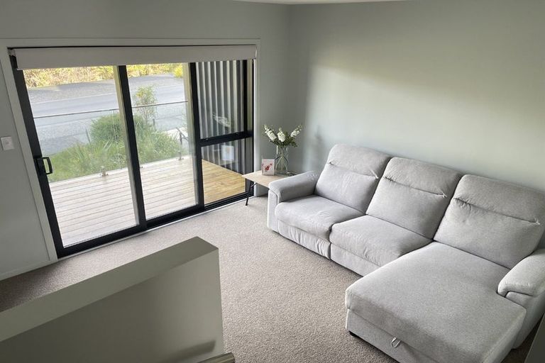 Photo of property in 12b Tikati Rise, Long Bay, Auckland, 0630