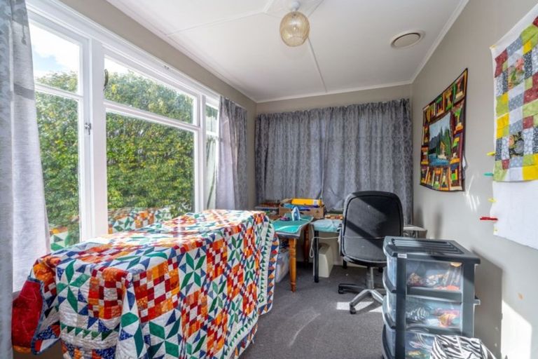 Photo of property in 229 High Street North, Carterton, 5713