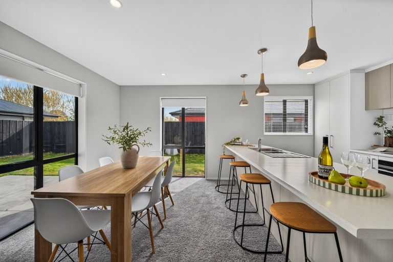 Photo of property in 10 Furlong Street, Yaldhurst, Christchurch, 8042