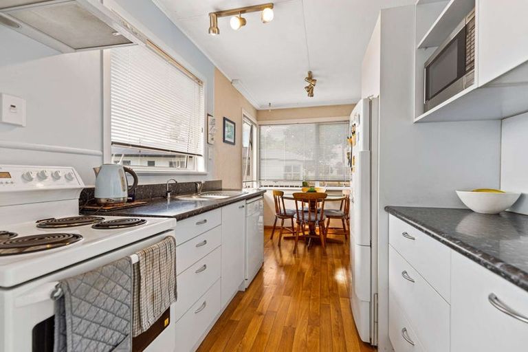 Photo of property in 47 Carlyle Street, Leamington, Cambridge, 3432