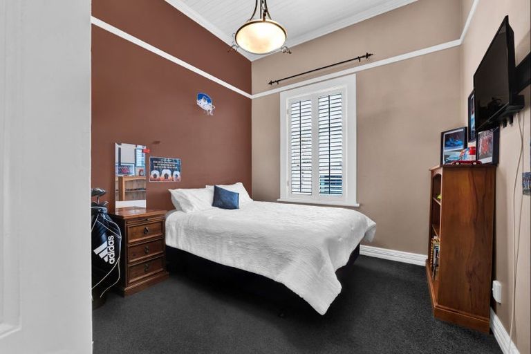 Photo of property in 37 Fantham Street, Hawera, 4610