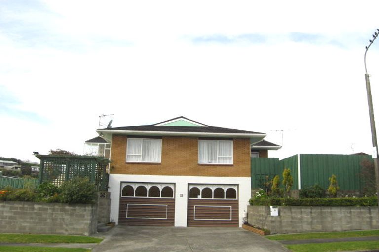 Photo of property in 1 Darwin Crescent, Spotswood, New Plymouth, 4310
