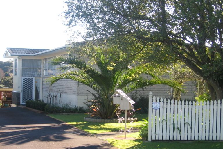 Photo of property in 8 Polandson Place, Opaheke, Papakura, 2113
