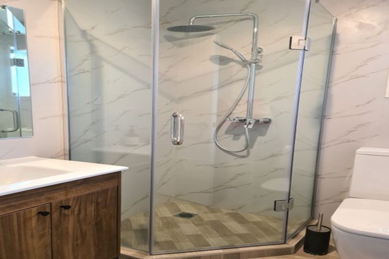 Photo of property in 49 Umu Place, Mangere, Auckland, 2022