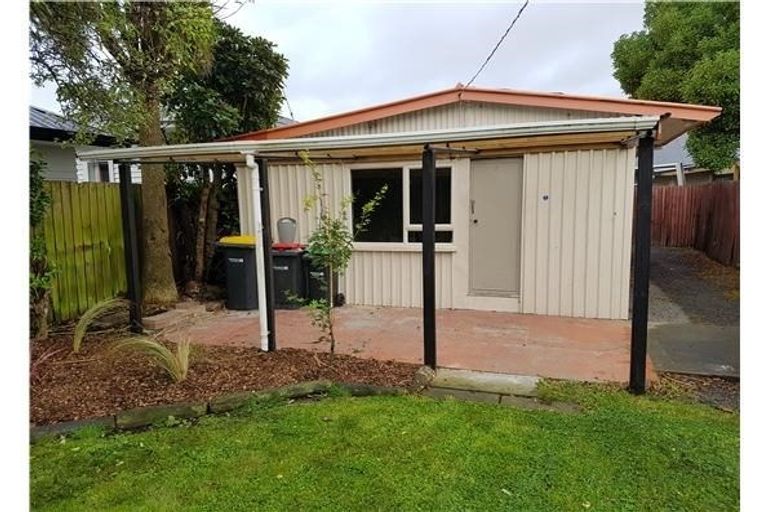 Photo of property in 15 Suffolk Street, Phillipstown, Christchurch, 8011