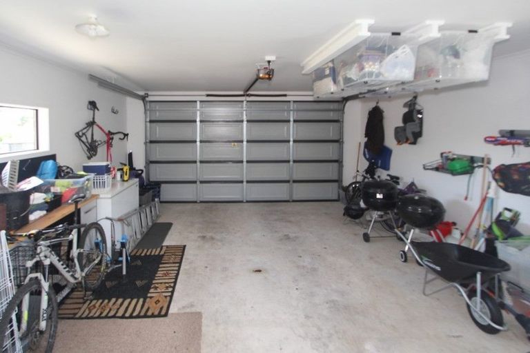 Photo of property in 17 Blue Stone Drive, Waiareka Junction, Oamaru, 9401