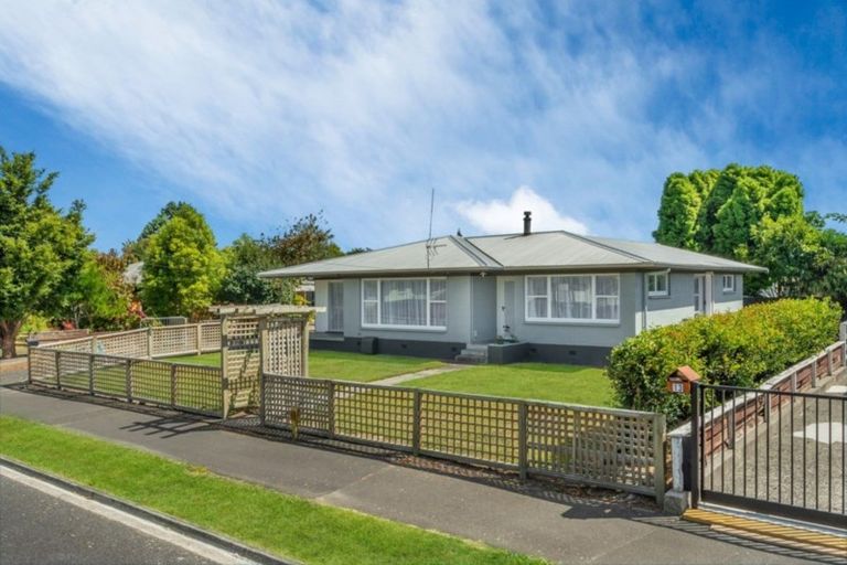 Photo of property in 11 Hendon Road, Fairview Downs, Hamilton, 3214