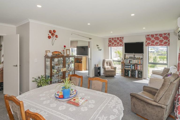 Photo of property in 20 Aquila Drive, Whitianga, 3510