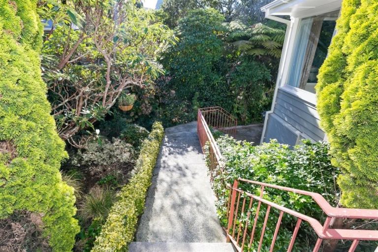 Photo of property in 13 Baroda Street, Khandallah, Wellington, 6035