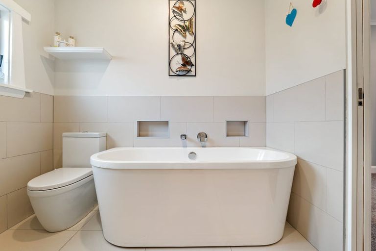 Photo of property in 50 Condell Avenue, Papanui, Christchurch, 8053