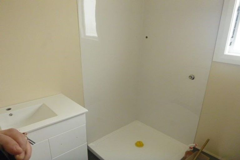 Photo of property in 2a Henry Street, Ebdentown, Upper Hutt, 5018