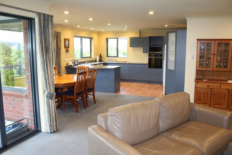 Photo of property in 4 Sunninghurst Drive, Fairfield, Dunedin, 9018