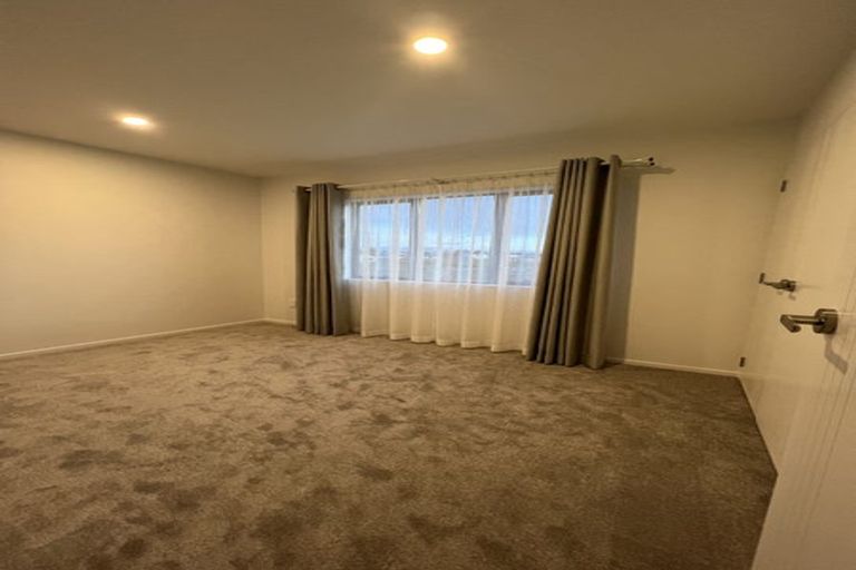 Photo of property in 2 Peara Lane, Karaka, Papakura, 2113