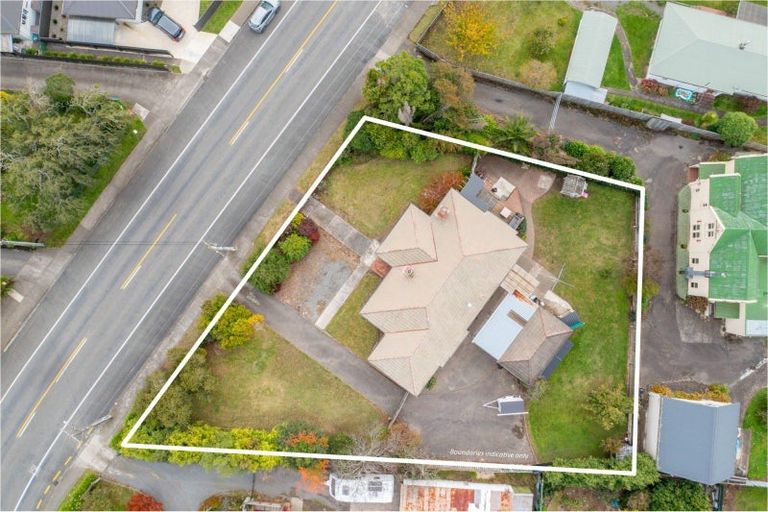 Photo of property in 33 Porangahau Road, Waipukurau, 4200